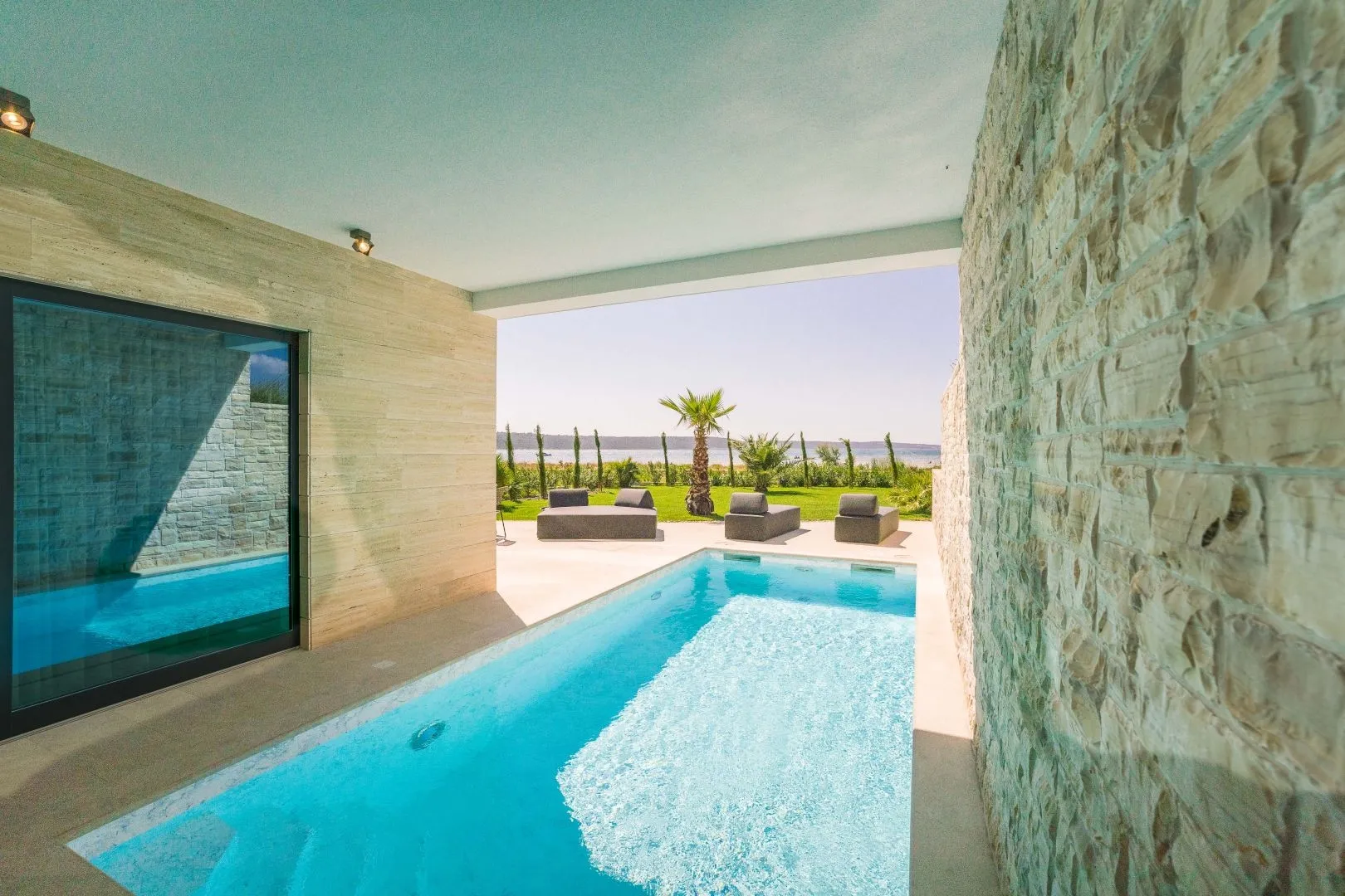zadar, ljubač - luksuzna vila 1. red do mora - slika 34