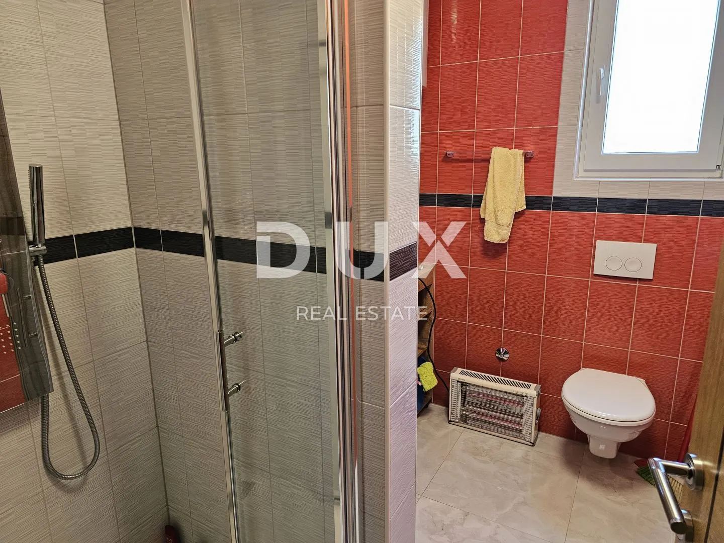 otok rab, banjol - 3s + db u višestambenoj zgradi - slika 11