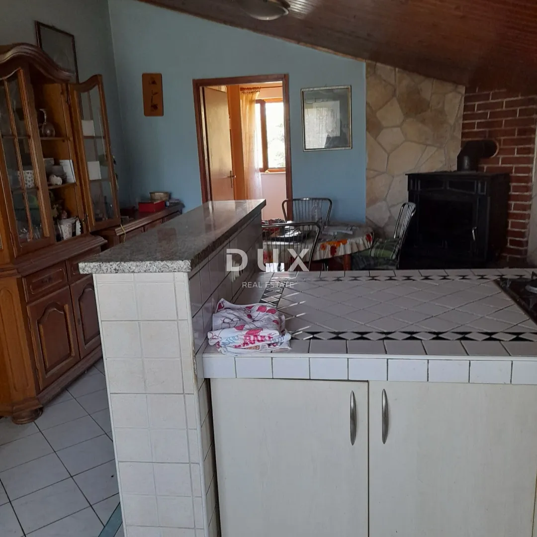 istra, labin - samostojeća kuća s garažom i pomoćnim objektom - slika 17