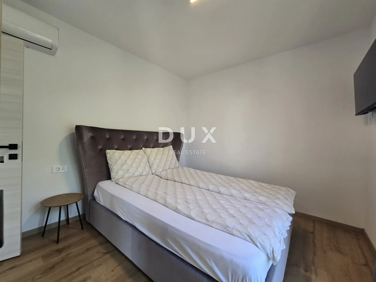 istra, pula - moderna villa nedaleko od centra! - slika 20