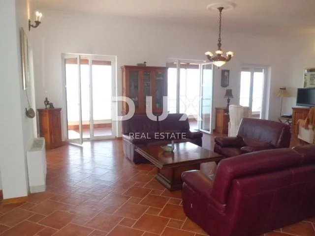 otok krk - ekskluzivna vila sa bazenom - slika 88