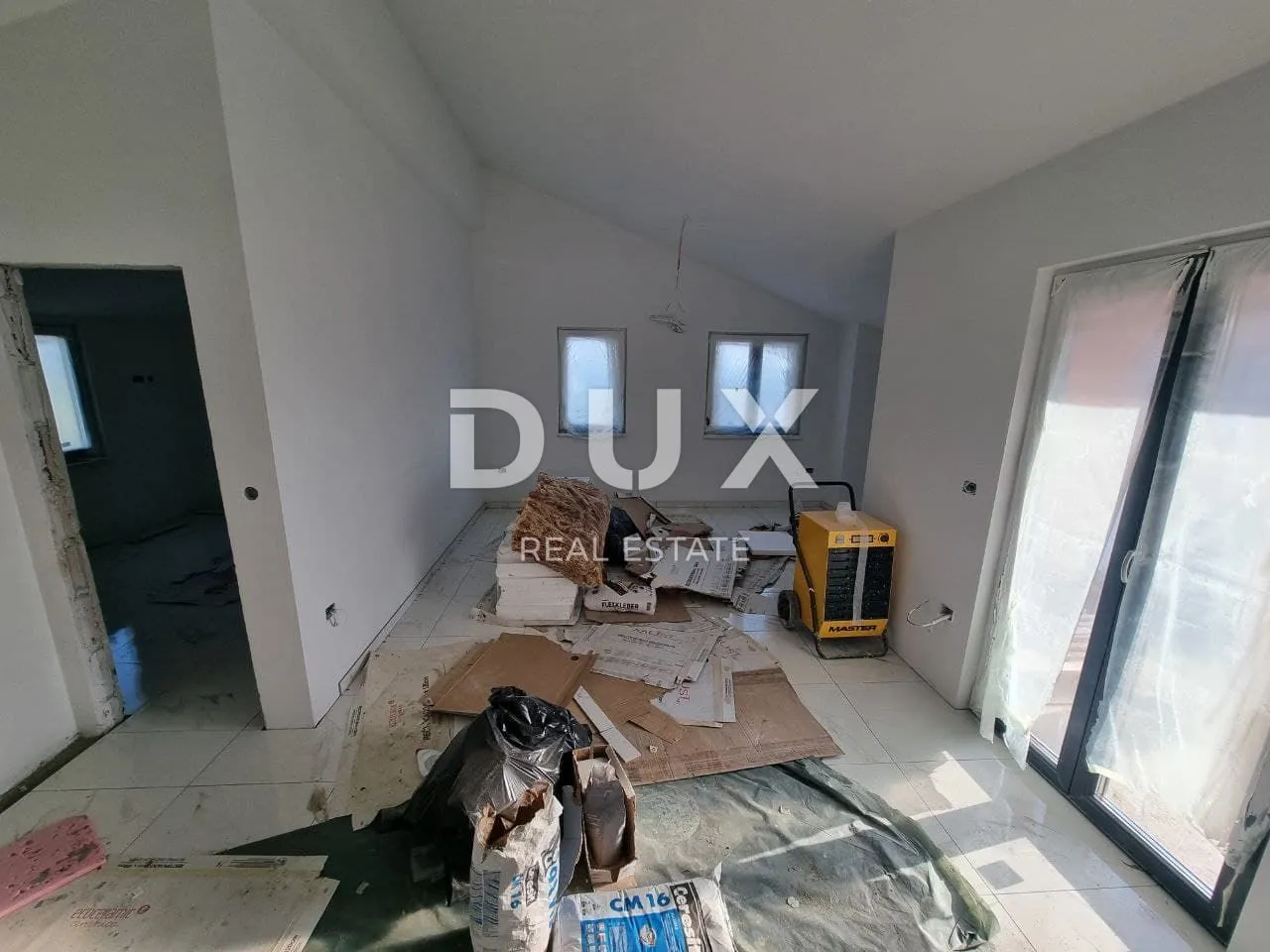 istra, poreč - kuća u izgradnji sa dva stana i bazenom - slika 14