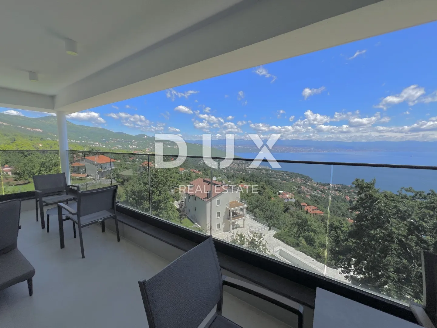 opatija, lovran - ekskluzivan stan s panoramskim pogledom i bazenom - slika 1