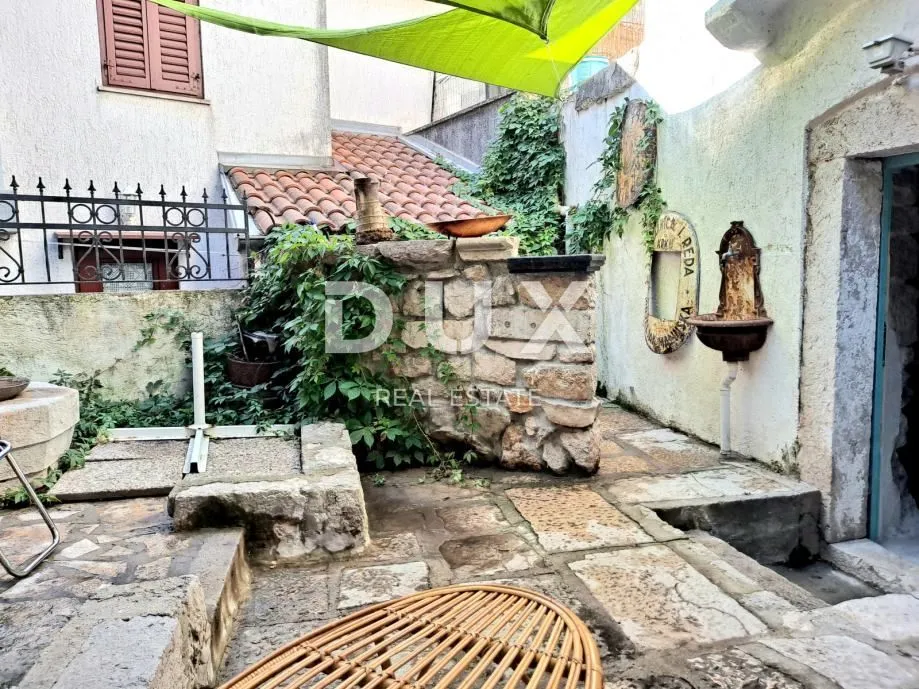 otok krk, grad krk - renovirana kuća u starom gradu - slika 2