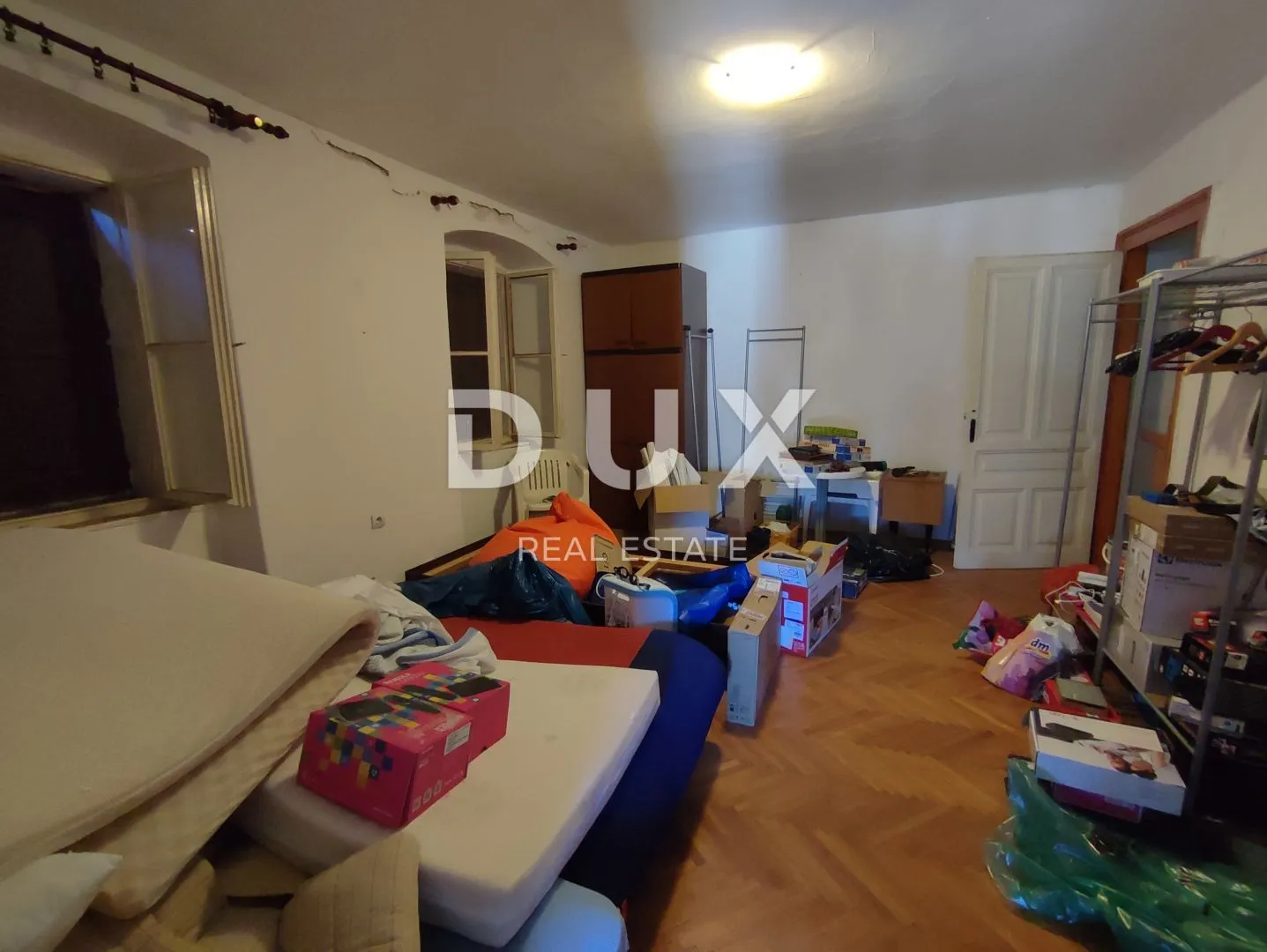 istra - medulin, kamena kuća u centru s dvorištem i parkingom - slika 31