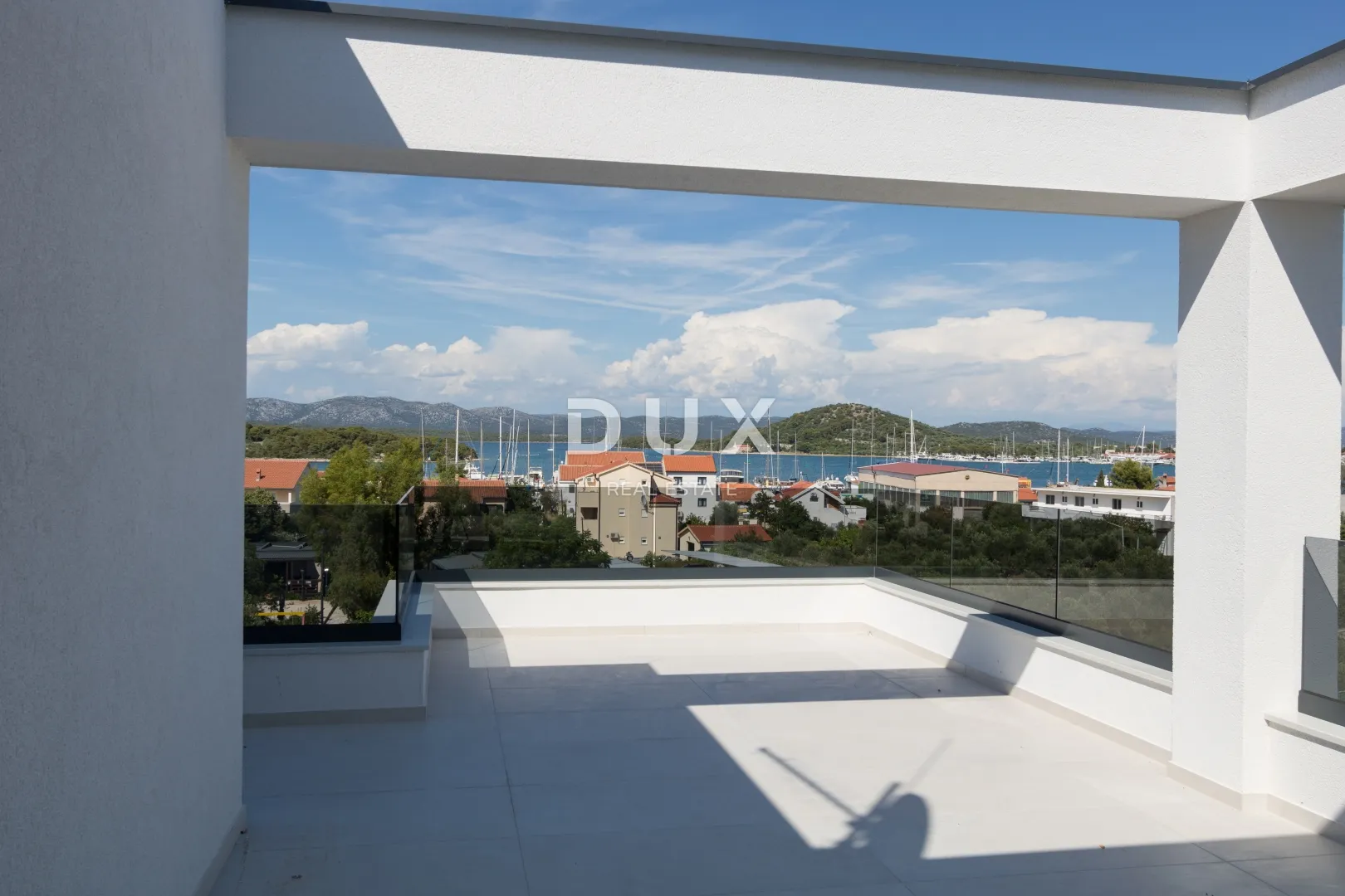 dalmacija, murter - penthouse blizu pješčane plaže! - slika 3