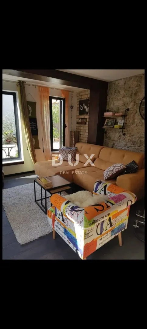 šibenik, centar - kuća u centru grada s tri apartmana i 230 m2 dvorišta i o - slika 5