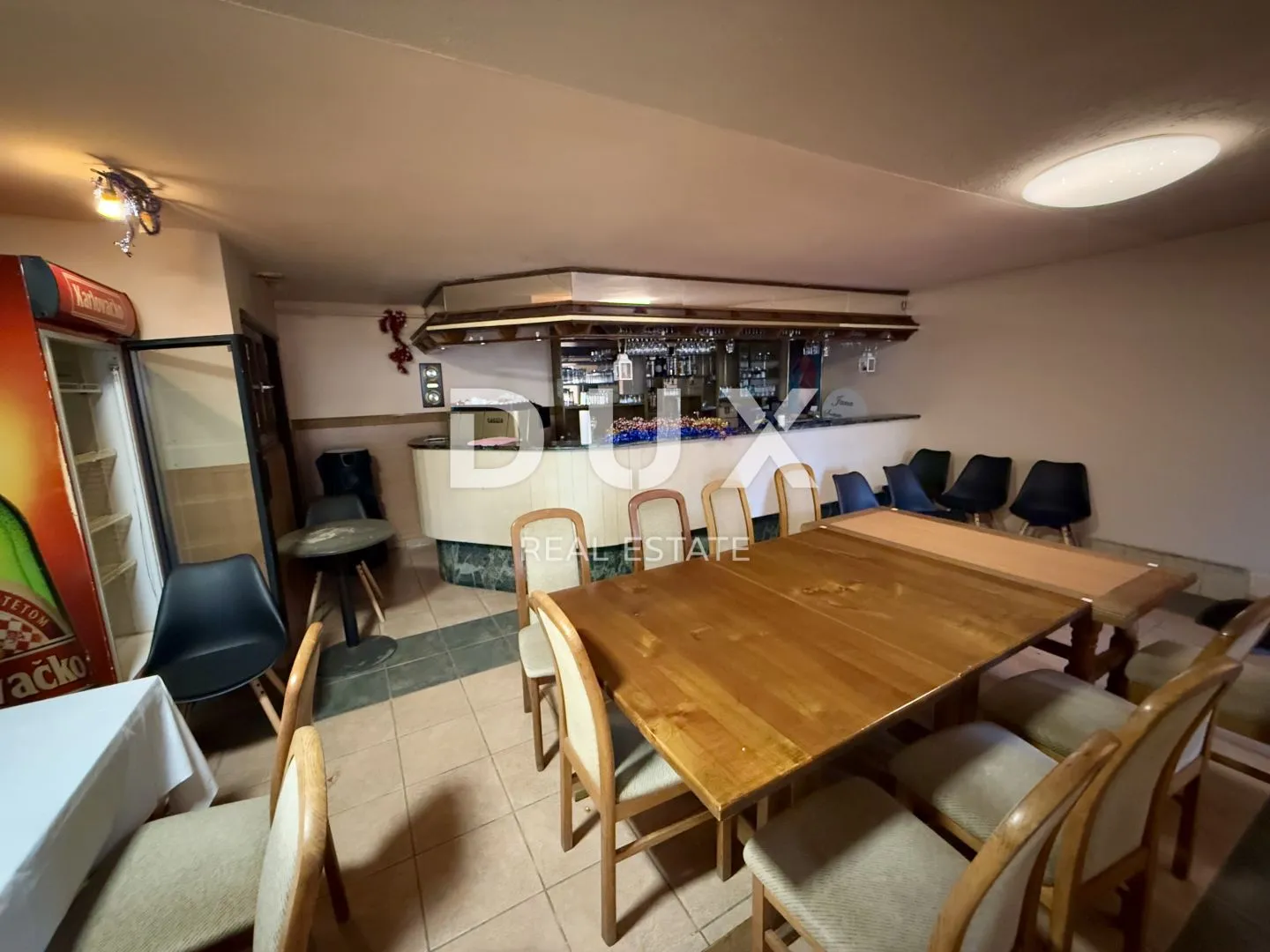 dugo selo, lukarišće - prostrana poslovno-stambena kuća 330m2 + okoliš 800m2 - slika 7