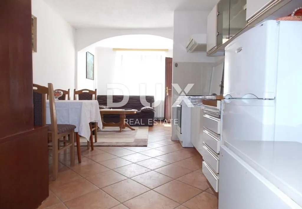 otok krk, malinska - dvojna kuća sa 7 apartmana - slika 7