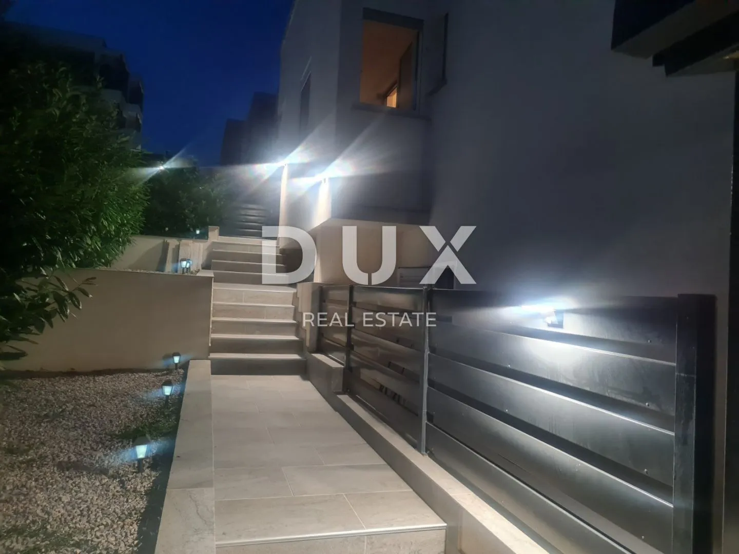 crikvenica, hrusta - dva apartmana s pogledom na more - slika 17