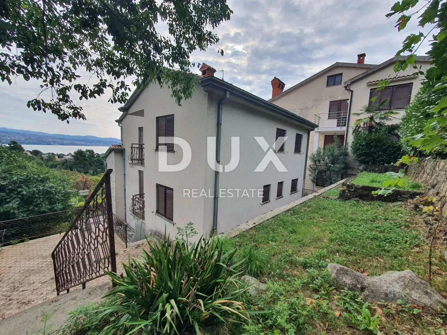 opatija, centar - samostojeća kuća 302m2 s prekrasnim pogledom u centru opatije - slika 2