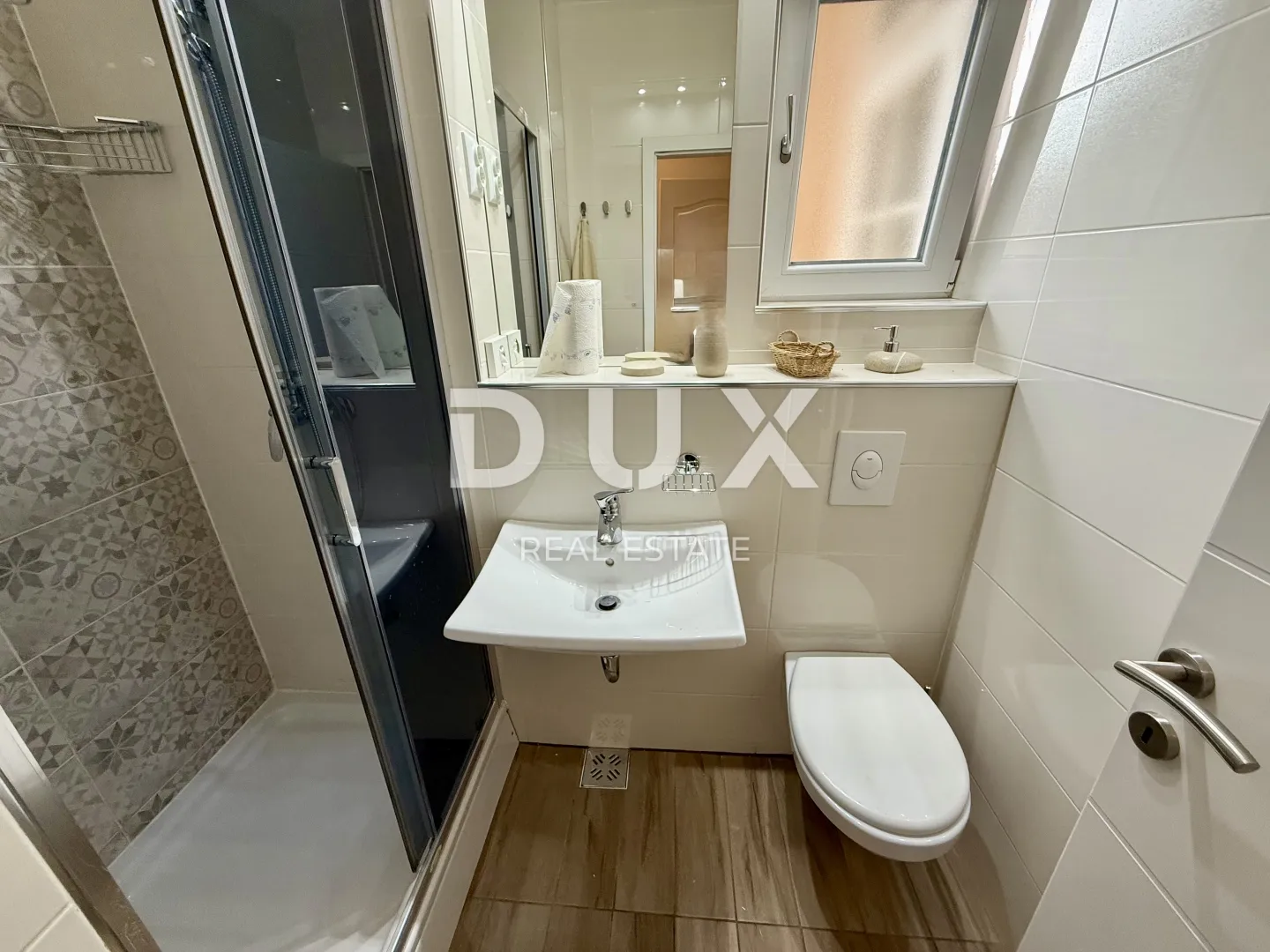 zagreb, centar - dvoetažni stan s tri apartmana i odličnim prihodima! - slika 24