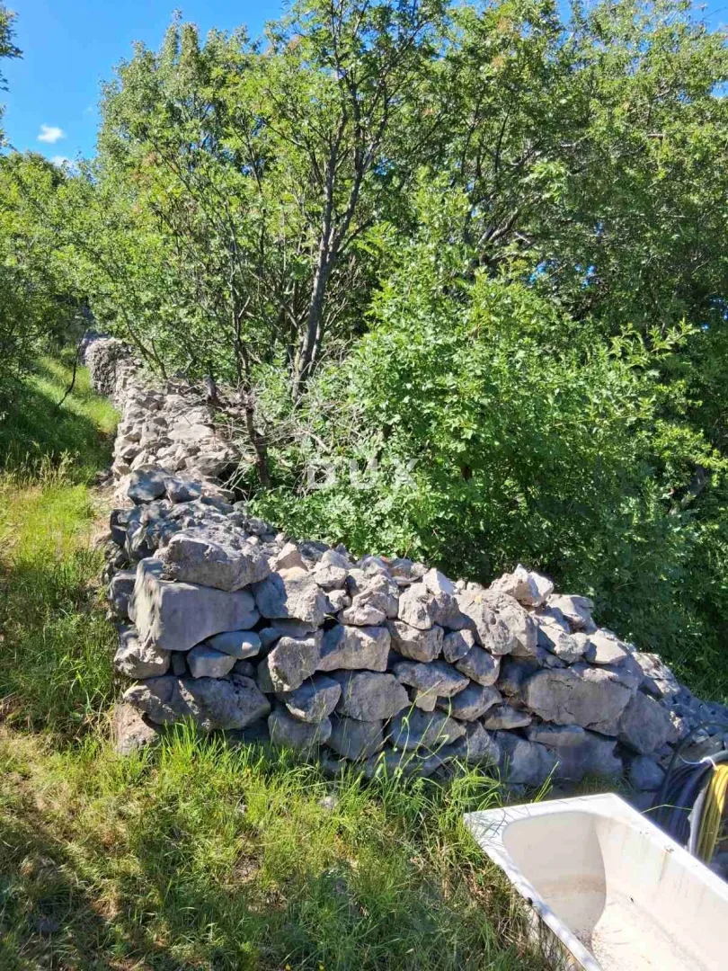 RIJEKA, HRELJIN - Građevinsko zemljište 4037m2 u mirnom okruženju - Hreljin, Bakar