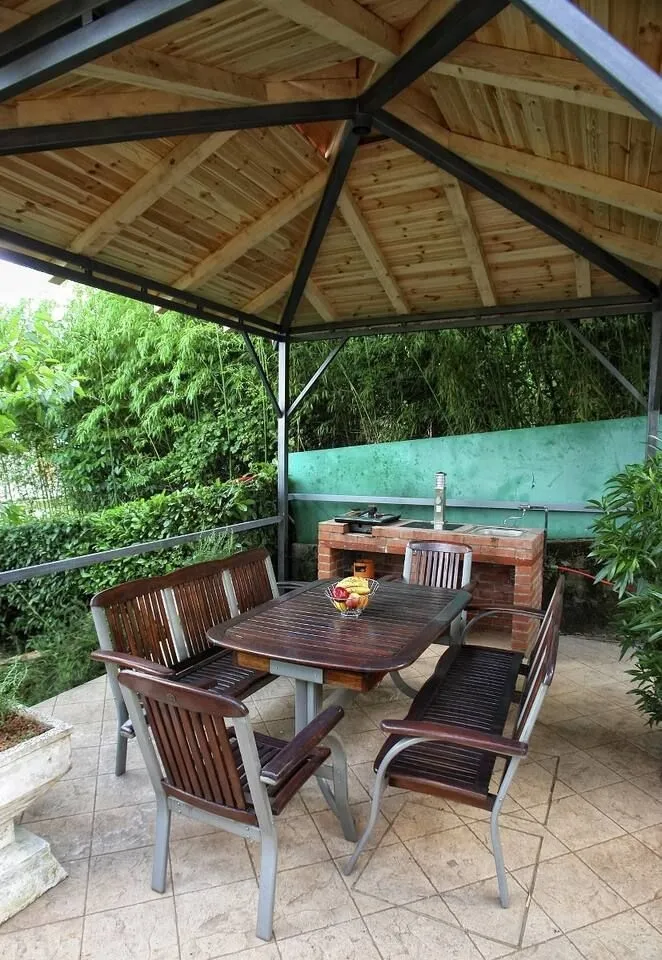 opatija - obiteljska kuća s dva apartmana za iznajmljivanje - slika 17