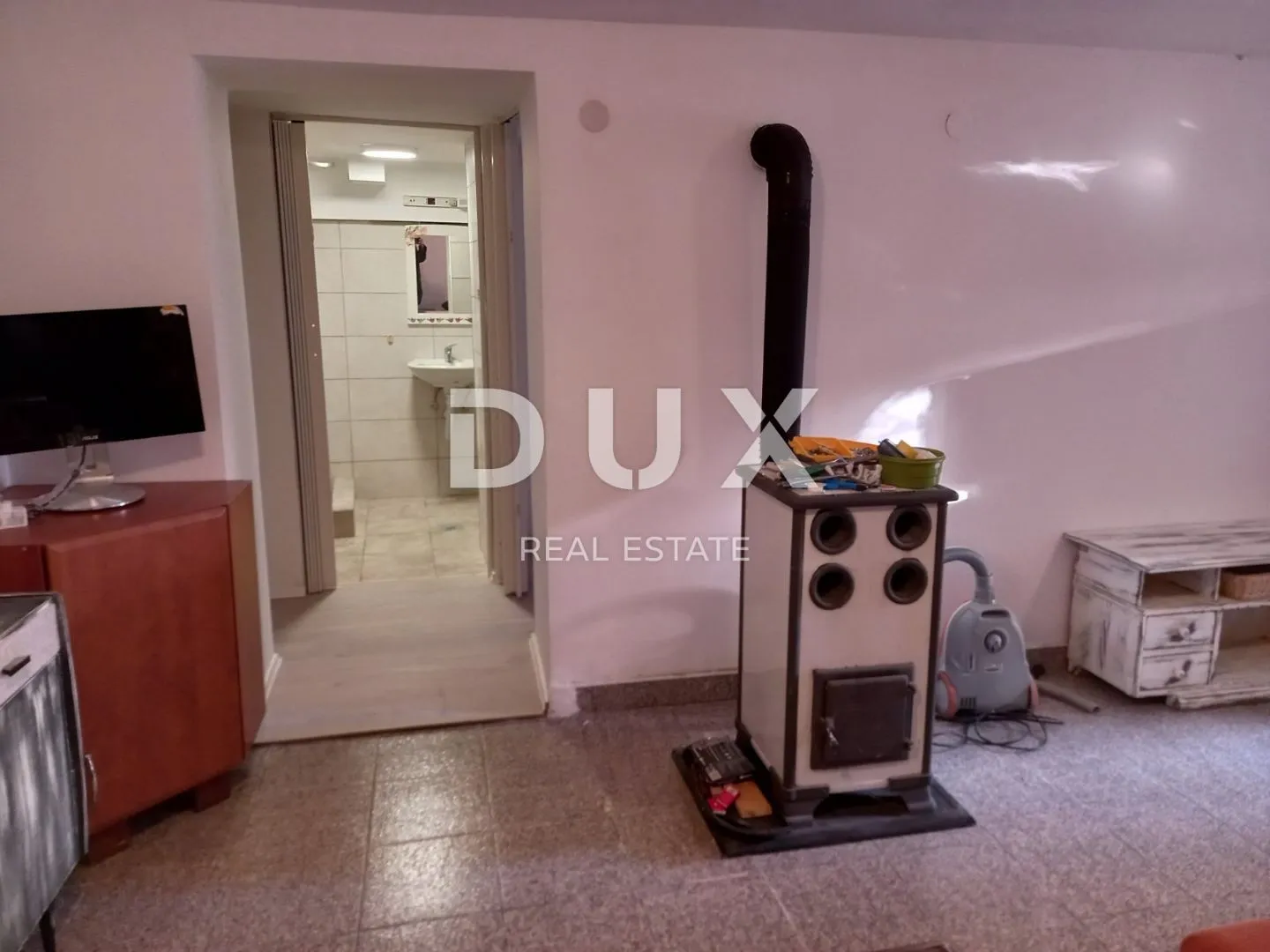 bribir - kuća sa dva stana - slika 6