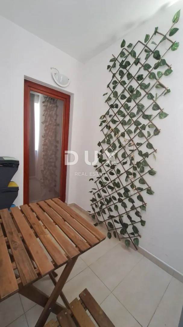 istra, pula - simpatična kuća s 3 apartmana u predivnom i mirnom naselju - slika 3