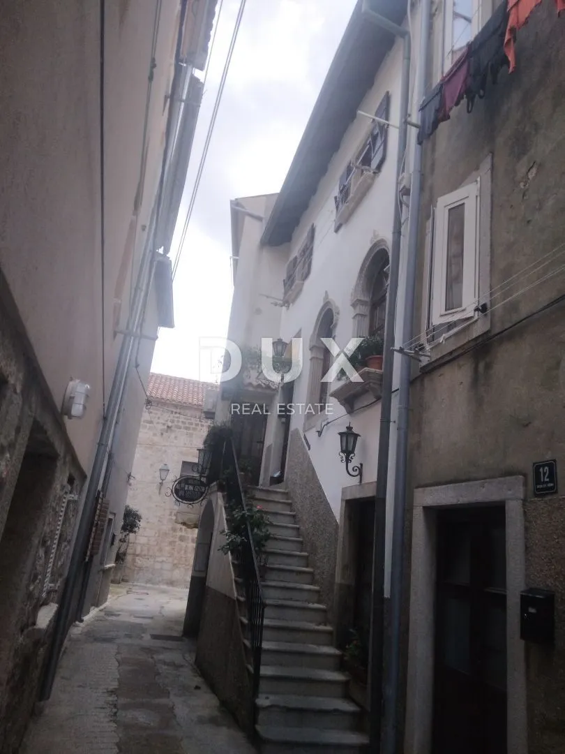 otok cres - stambeno-poslovni objekt u staroj jezgri - slika 4