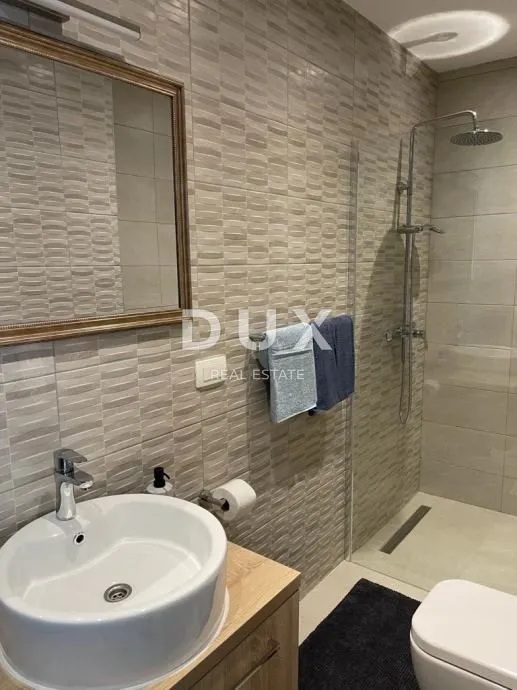 istra, pula, štinjan- moderna vila s bazenom i pogledom na more - slika 14