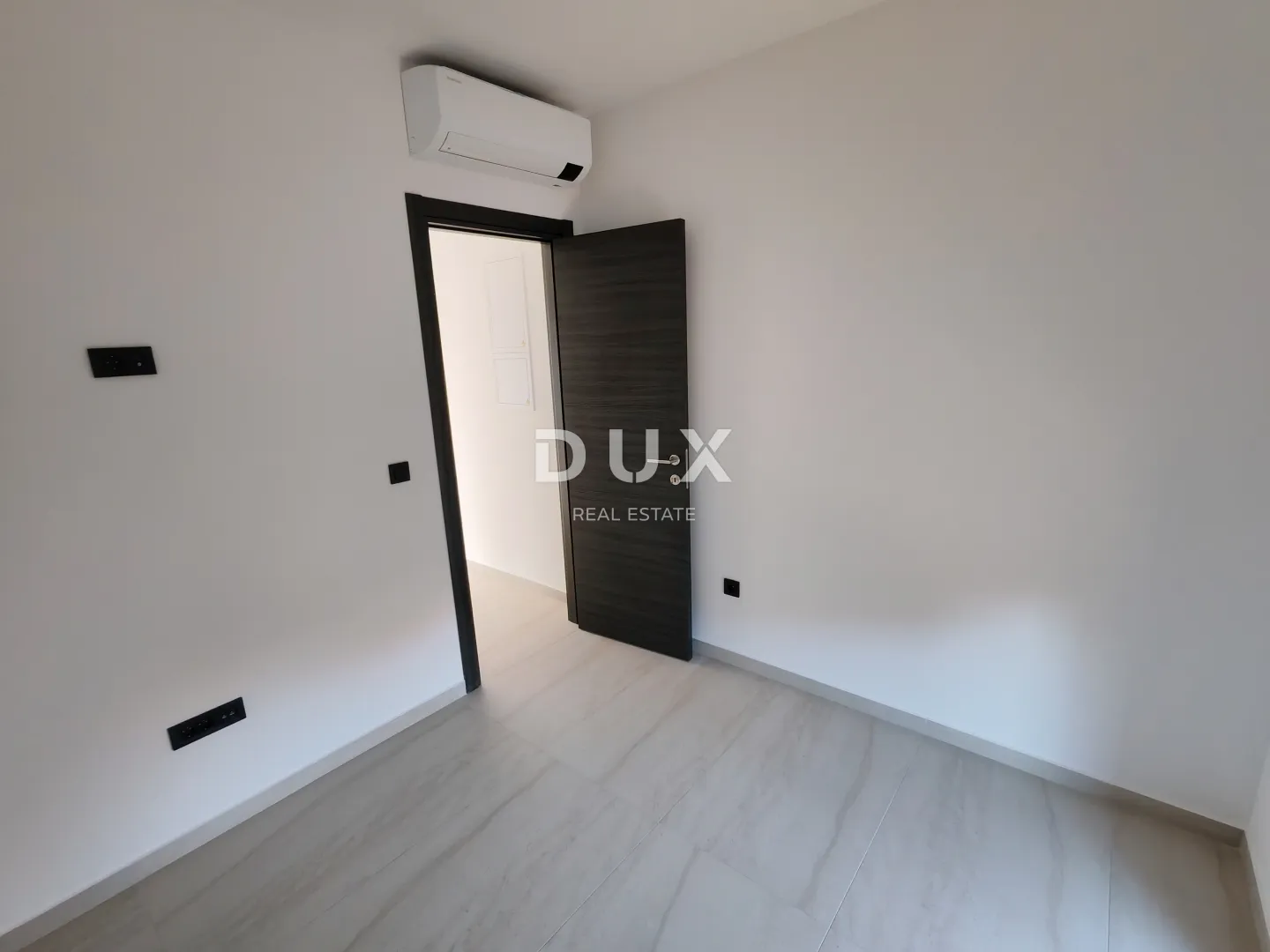 zadar, diklo - vrhunski penthouse s pogledom na more samo 50 metara od plaže! s7 - slika 24