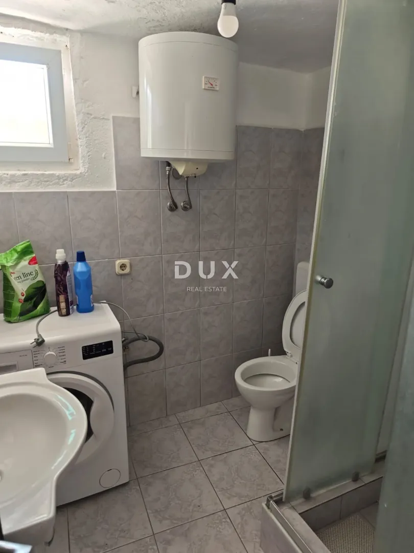 zadar, ljubač - starinska kuća u nizu - slika 7