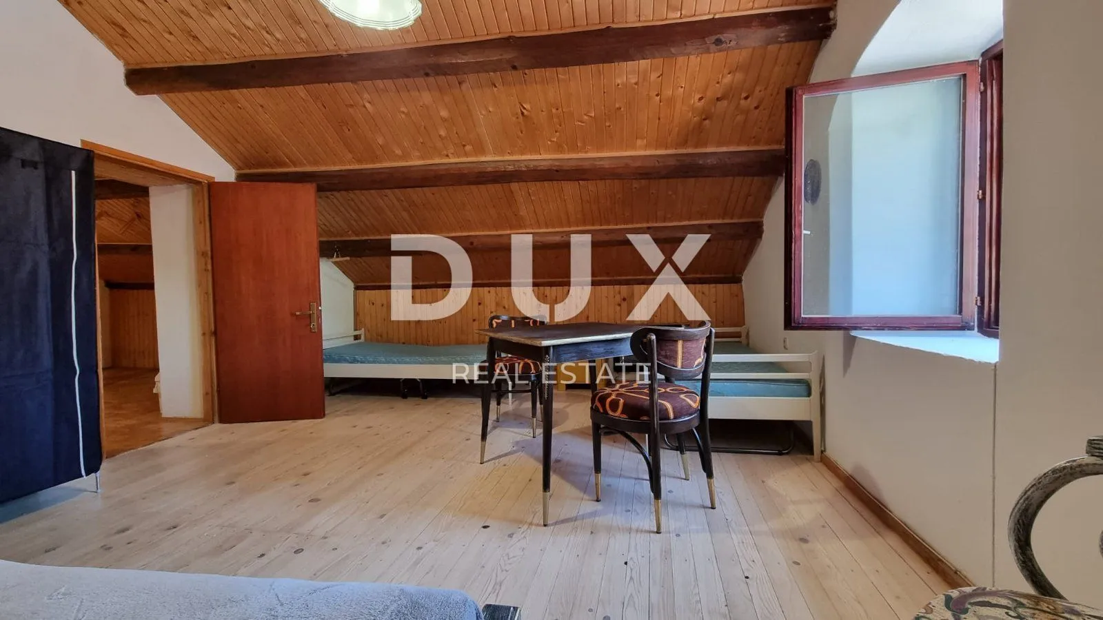 bribir - kuća sa dva stana - slika 13