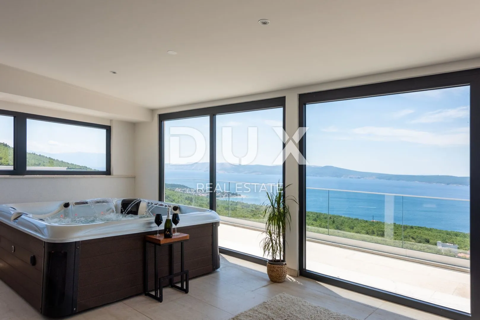 crikvenica - moderna vila s panoramskim pogledom na more! - slika 10