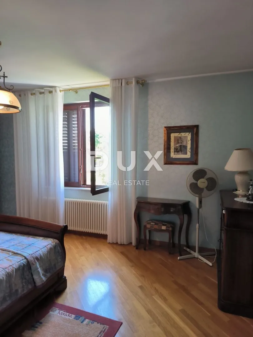 istra, umag - raskošna vila prvi red do mora! - slika 97