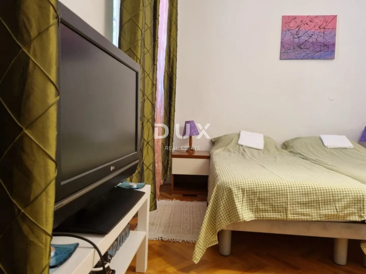 istra, pula - stambena zgrada sa tri stana i poslovnim prostorom u srcu pule! - slika 11