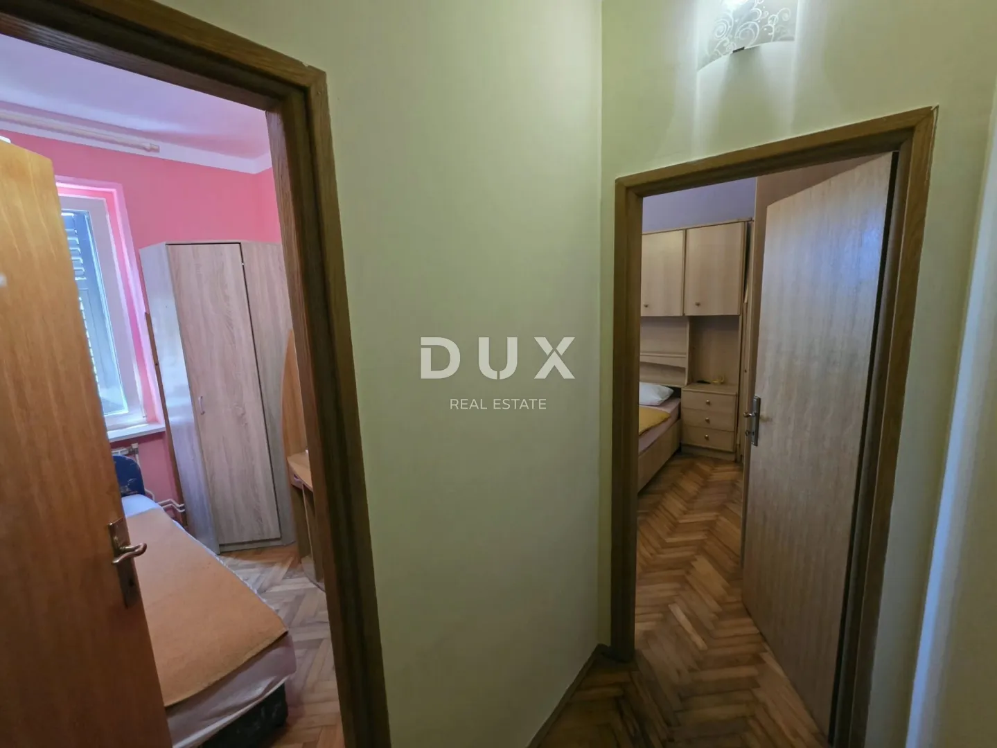 pula, centar - 2ss+db kvalitetan obiteljski stan nadomak centra s prostranom terasom - slika 14