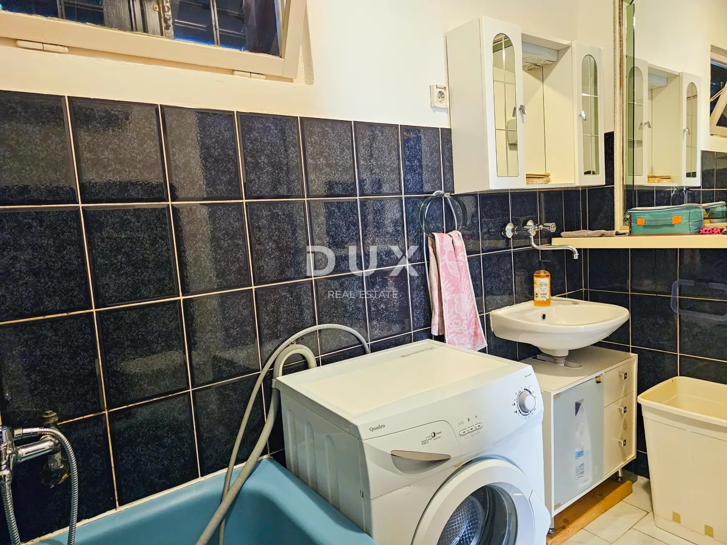 rijeka, centar - dvoetažni stan 104 m2, s dvorištem i parkingom - slika 14