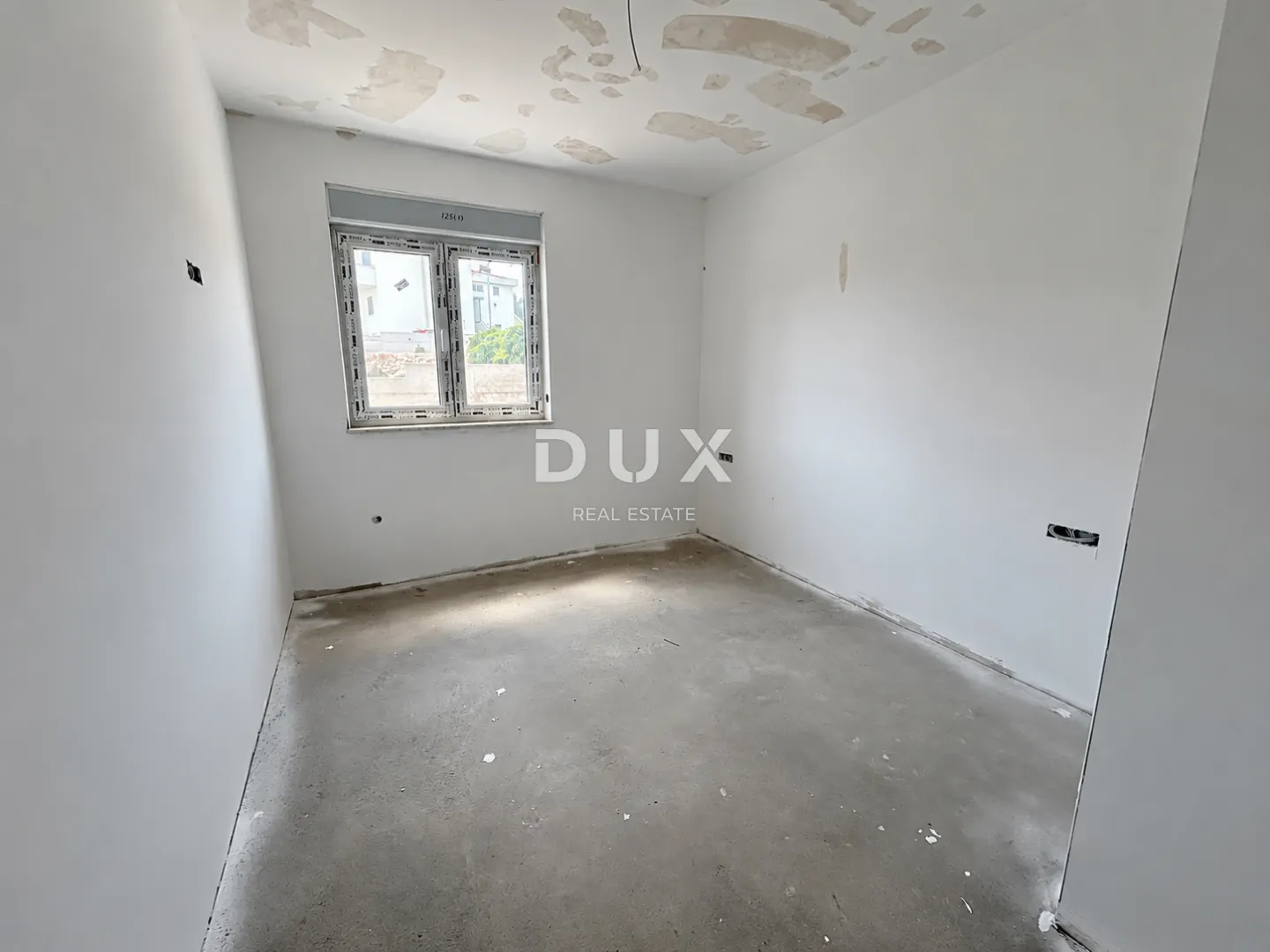 šibenik, vodice – stan u prizemlju s 133m2 vrta, novogradnja! - slika 11