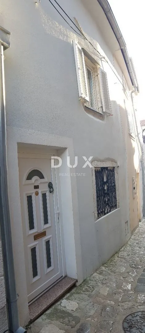 otok krk, grad krk - kamena kuća sa pogledom na more - slika 2
