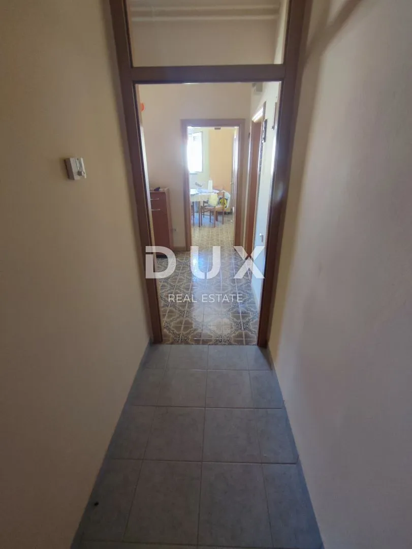 istra, pula - prostrana kuća od 673 m2 s pogledom na more - slika 16