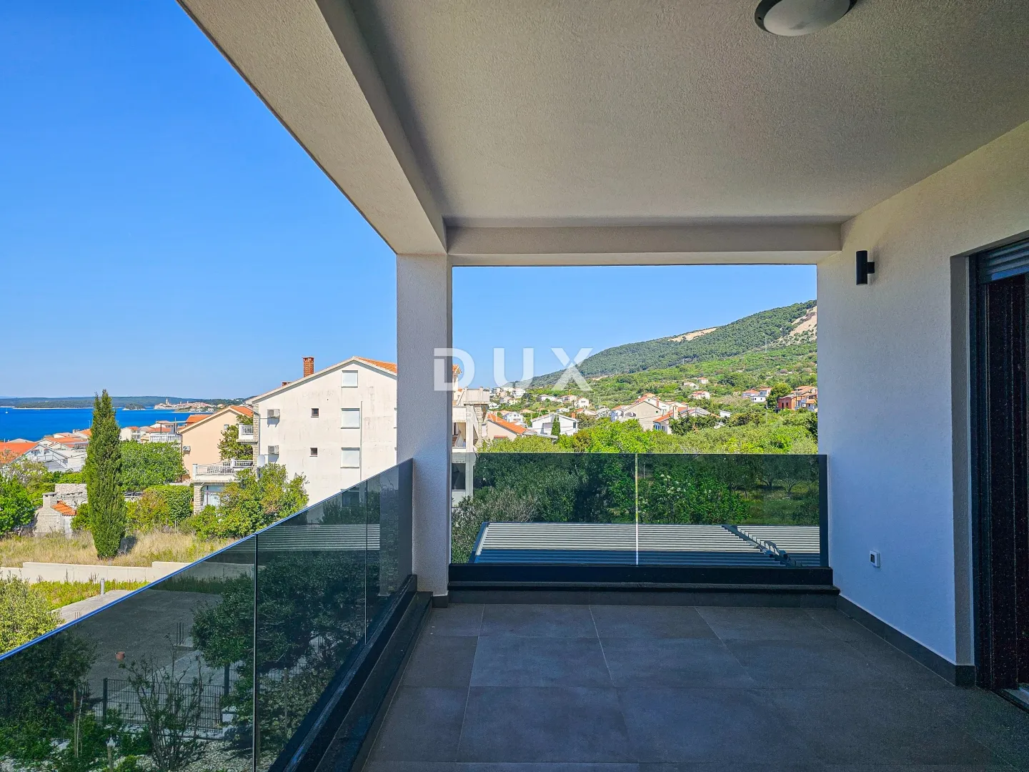 OTOK RAB, BARBAT - Ekskluzivan stan na top lokaciji s otvorenim pogledom na more - Barbat na Rabu, Rab