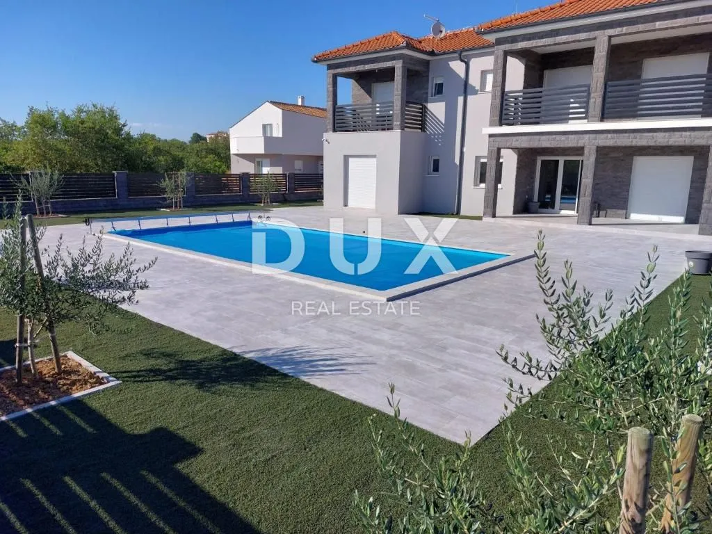 zadar, murvica - vila s bazenom i velikom okućnicom! - slika 5