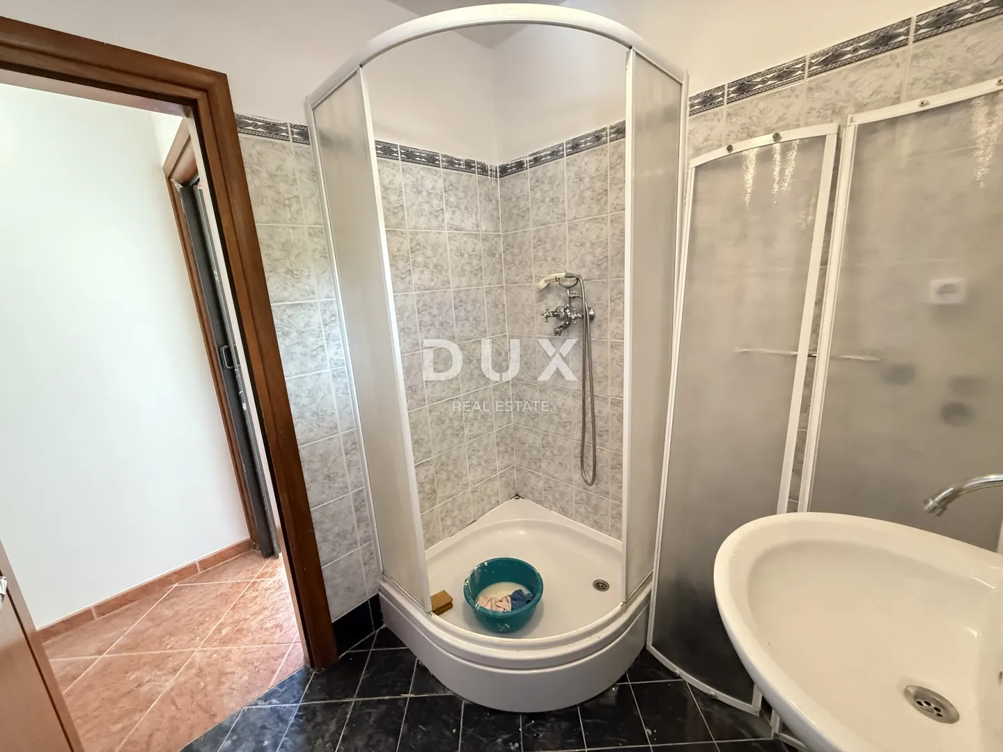 kostrena - 4s + db, 125m2 s panoramskim pogledom i okucnicom - slika 12