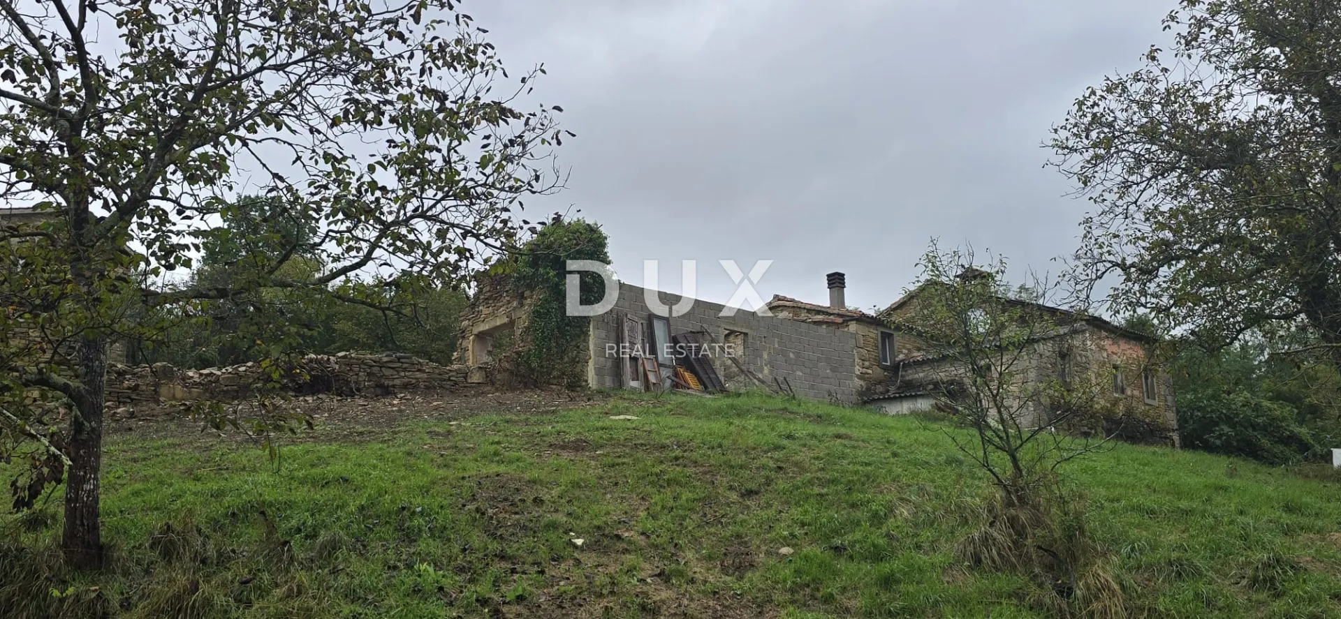 istra, sovinjak - ruševina + zemljište 57.356 m2 - slika 6