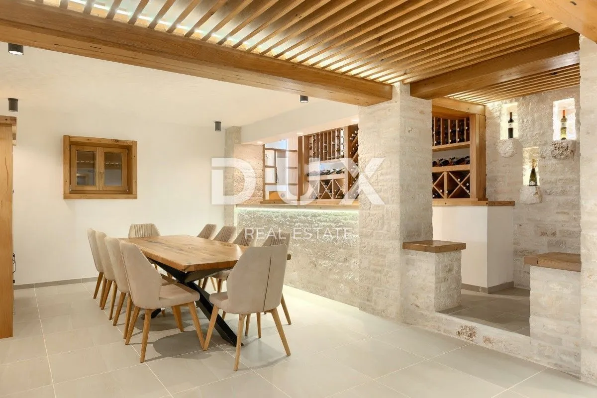 istra, rovinj - graciozna obiteljska vila nadomak grada i plaža - slika 38