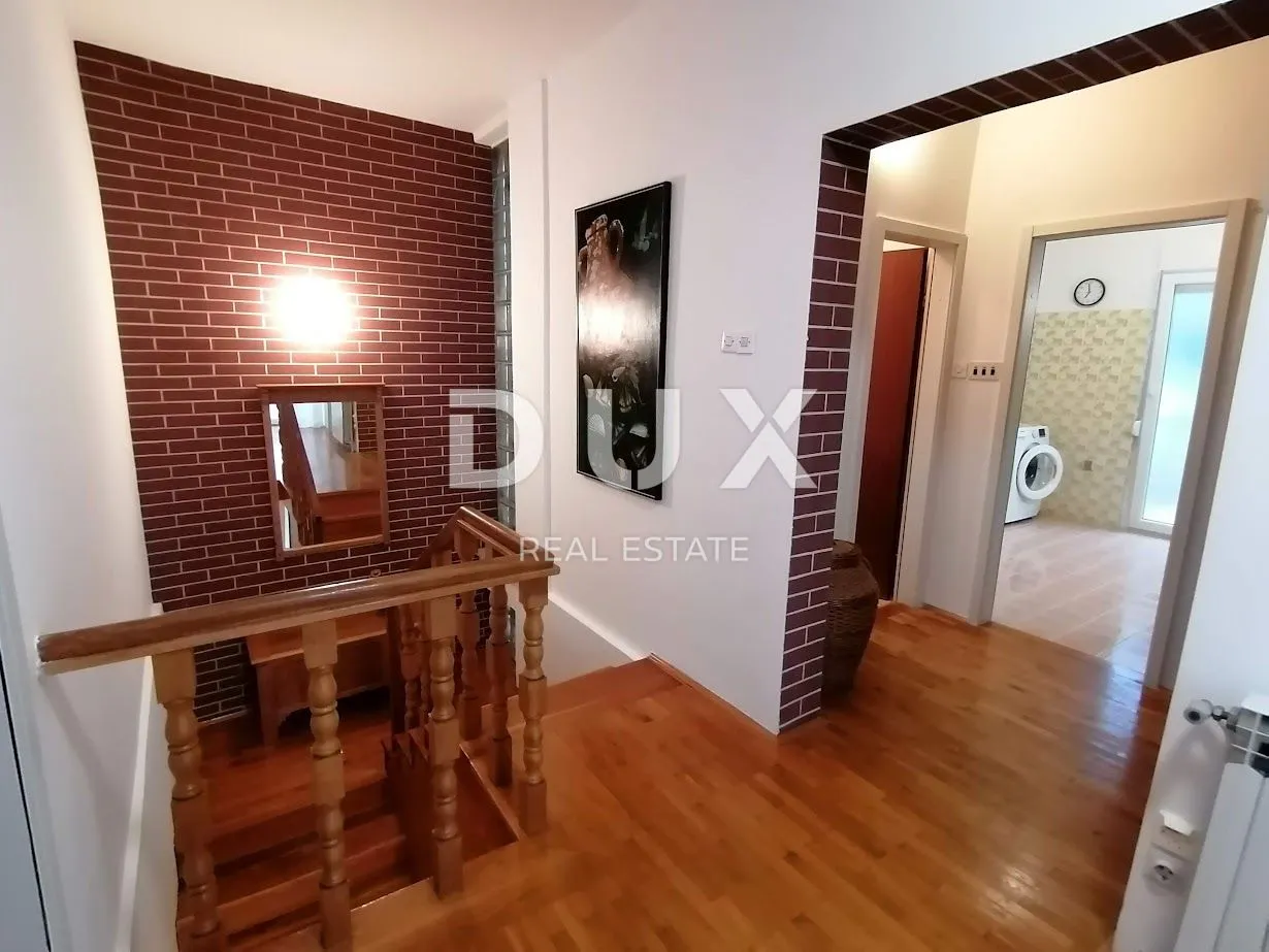 opatija, okolica- obiteljska kuća s dva stana na parceli od 1800 m2 - slika 10