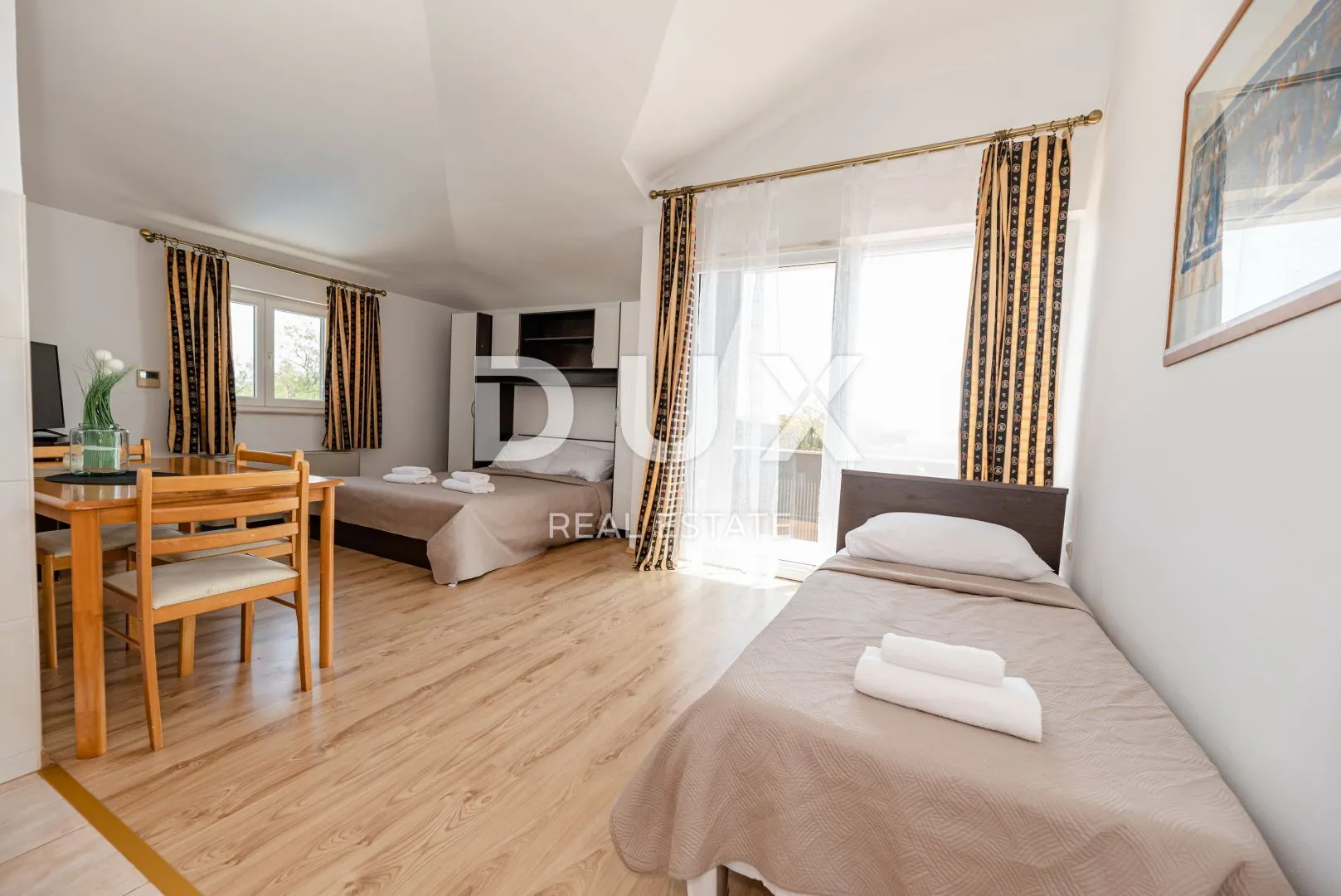 zadar, zemunik - prekrasna vila s grijanim bazenom - slika 32