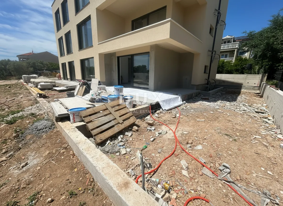 vodice – 3ss+db stan s vrtom i pogledom na more, 70 m od mora i plaže - slika 7