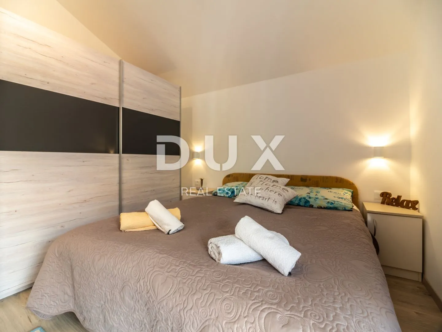 istra, peroj - atraktivna apartmanska kuća s bazenom i pogledom na more! - slika 26