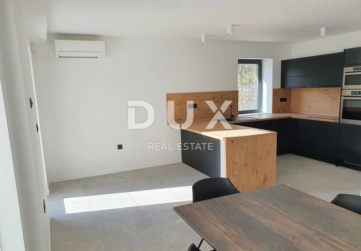 kostrena - vrhunska villa s bazenom - slika 8
