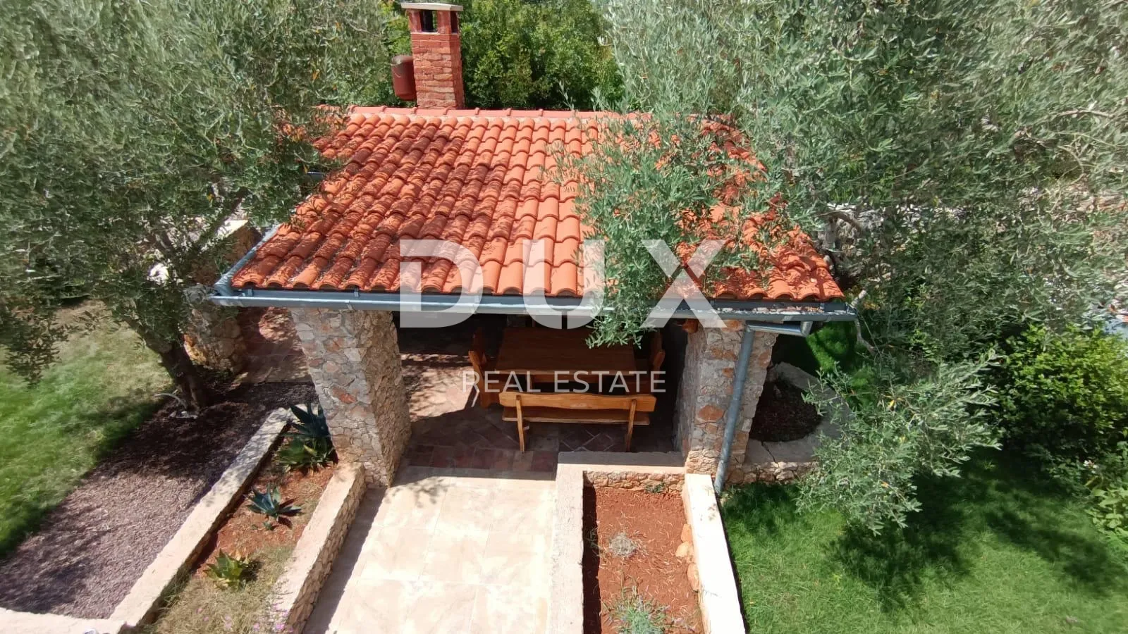 otok krk, brzac - samostojeća kuća s bazenom - slika 16