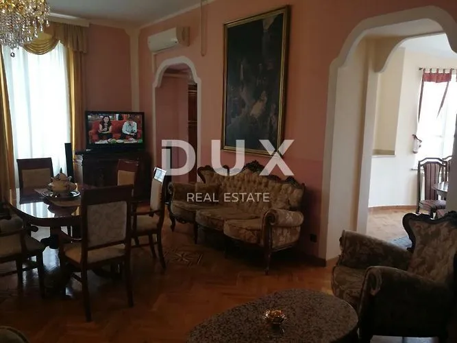 istra, pula - apartmanska kuća u strogome centru s bazenom i okućnicom - slika 19