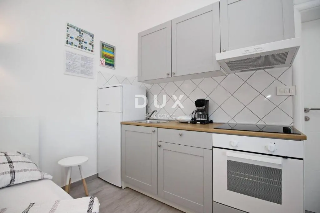otok krk, baška - dva apartmana prvi red do mora - slika 26