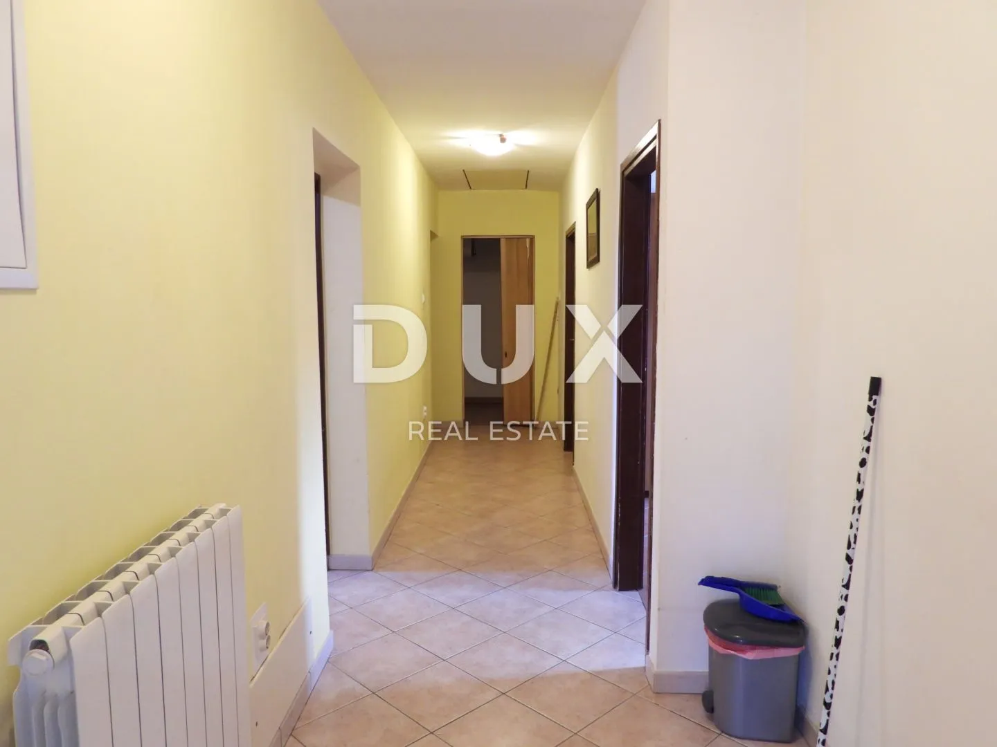 viškovo, marčelji- stan- etaža 150m2, db+4s, 1. kat + okoliš 300m2 - slika 9