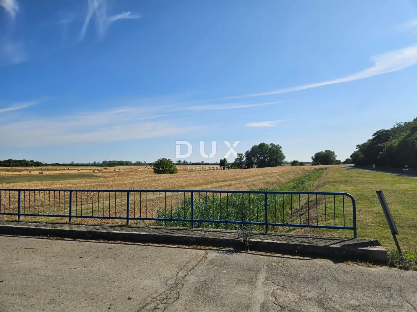 beli manastir, branjina - objekt na osami 900m2 s 4000m2 okućnice - slika 11