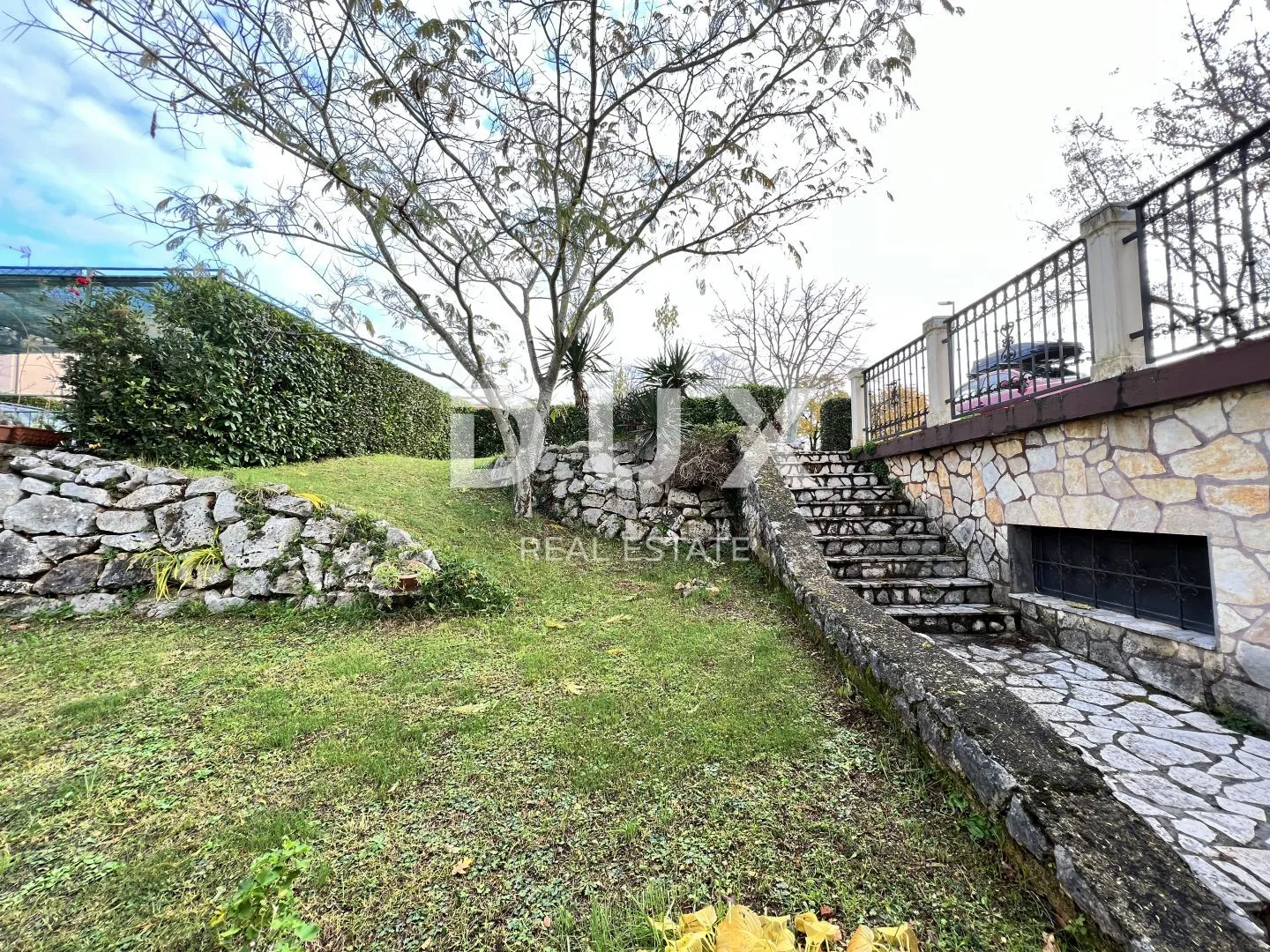 otok krk, njivice - samostojeća kuća sa velikom okućnicom - slika 17