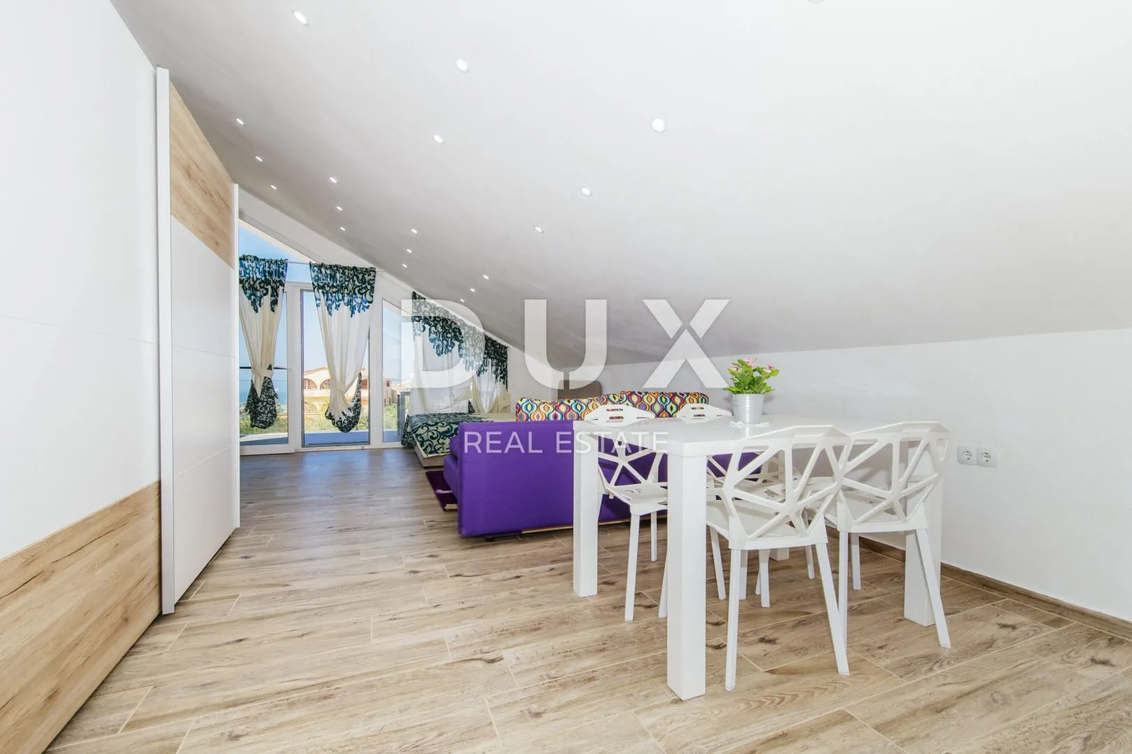 otok pag, košljun - apartman+garsonijera 70m od mora - slika 14